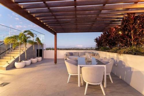Inner City 1 Bedroom Apartment With Rooftop Pool And Parking - Serain Residences Brisbane Exterior photo